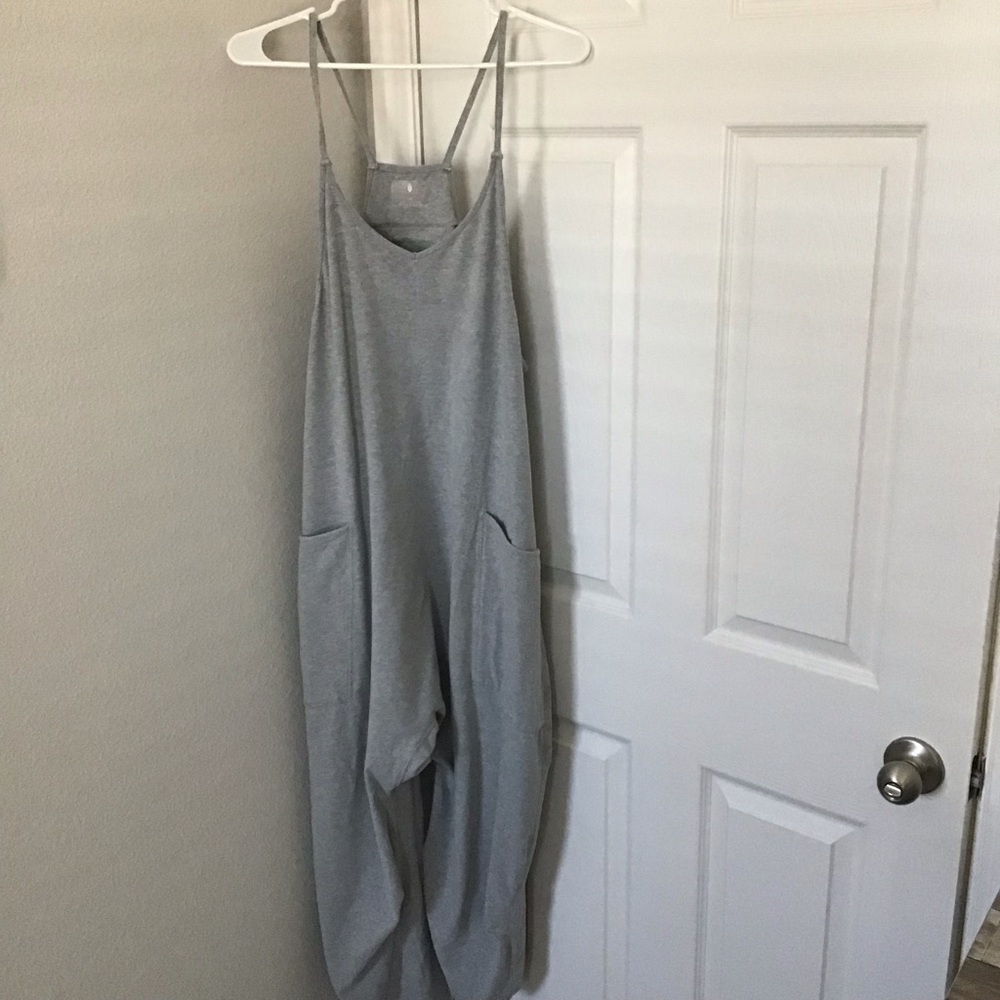 HotShot Freepeople Gray Onesie great condition